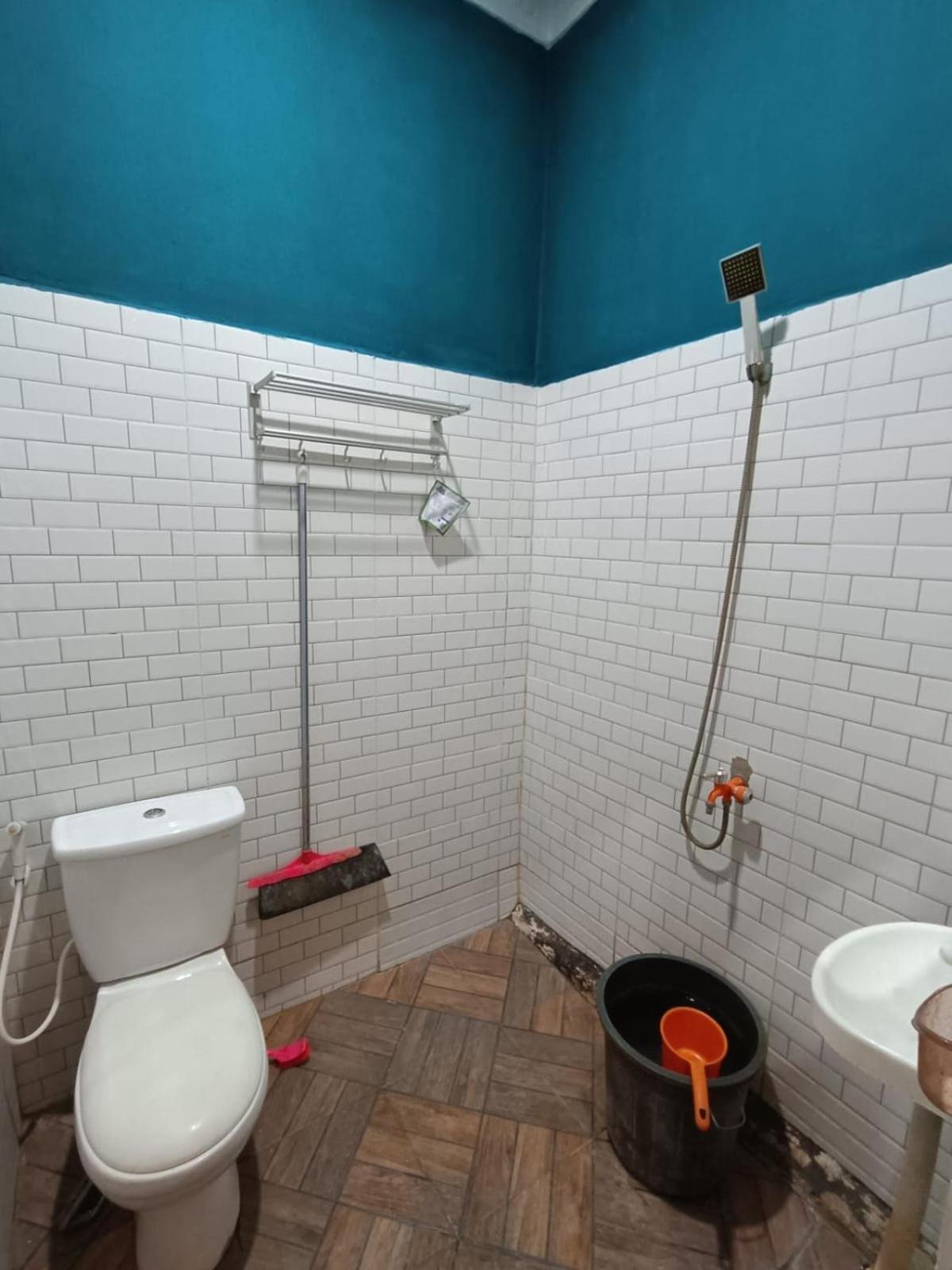 Oyo Life 92977 Neba Kost Aesthetic Hotel Peladen Buitenkant foto
